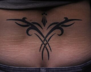 Parantunutta alaselkä trubaalia! #tattoo #tatuointi #kinkymousetattoowallu #kinkymousetattoo #riihimäki #hyvinkää #kmthealed