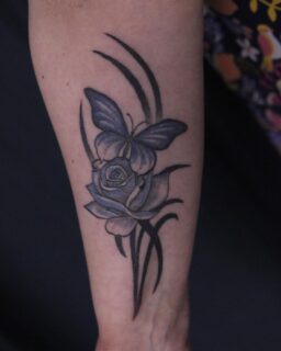 Parantunutta! #tattoo #tatuointi #kinkymousetattoowallu #kinkymousetattoo #riihimäki #hyvinkää #kmthealed